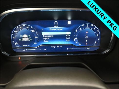 Used 2022 Chevrolet Tahoe LT w/ Luxury Package image 6