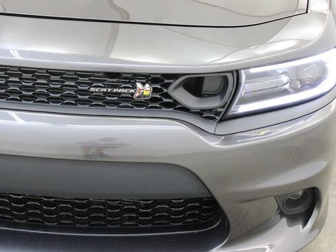 Used 2019 Dodge Charger Scat Pack RWD image 8