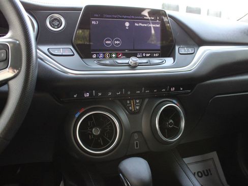 Used 2022 Chevrolet Blazer LT FWD image 34