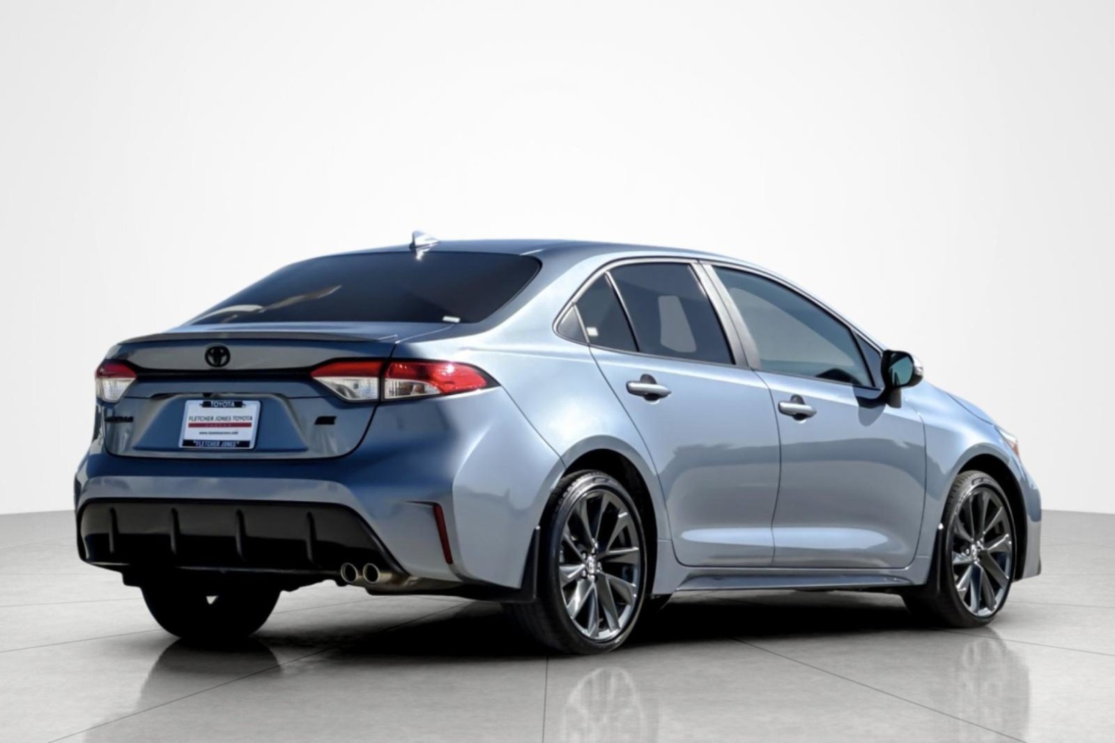 Certified 2024 Toyota Corolla SE w/ SE Premium Package FWD image 5