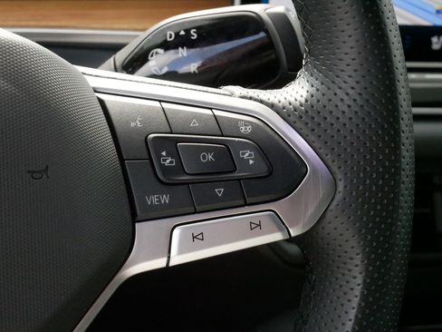 Certified 2025 Volkswagen Tiguan SEL R-Line AWD/4WD image 25