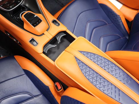Used 2022 Aston Martin DBS Superleggera Volante RWD image 58