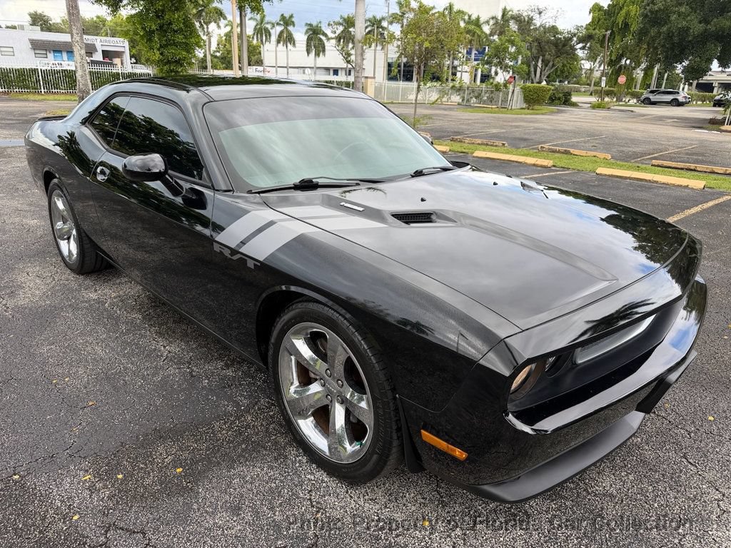 Used 2012 Dodge Challenger R/T RWD image 2