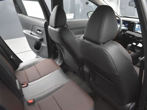 New 2026 Nissan Kicks SR w/ Cold Weather Package image 18