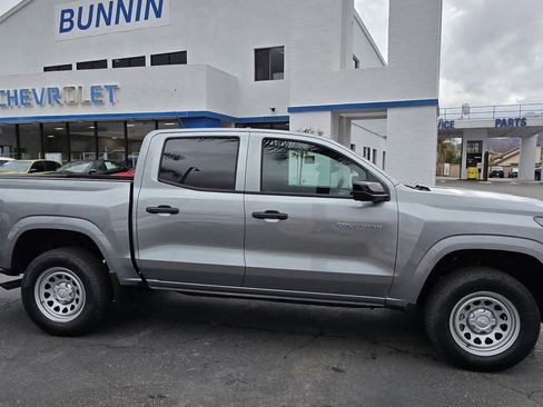 Used 2024 Chevrolet Colorado W/T w/ Technology Package image 11