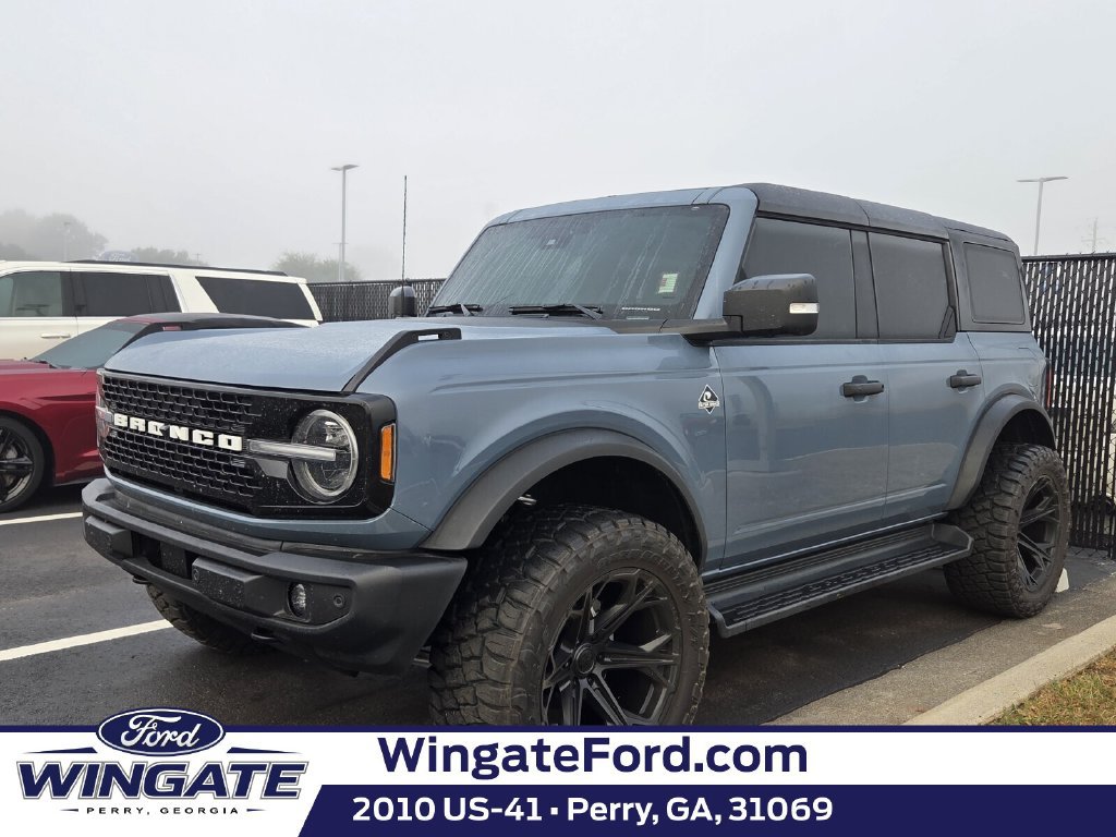 Used 2025 Ford Bronco Outer Banks AWD/4WD image 1