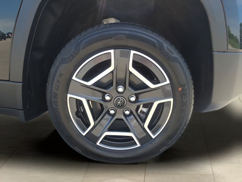 New 2026 Jeep Cherokee Laredo AWD/4WD image 34