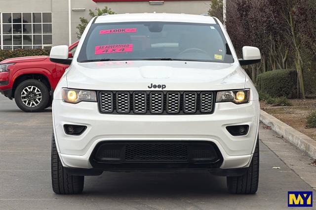 Used 2022 Jeep Grand Cherokee Laredo X AWD/4WD image 9