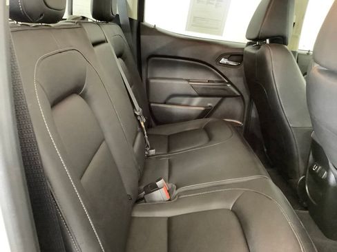 Used 2022 Chevrolet Colorado Z71 w/ Safety Package AWD/4WD image 29