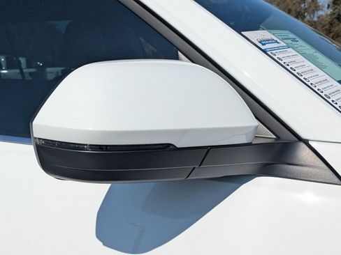 Used 2023 Volkswagen Atlas SE w/ Black Wheel Package image 13