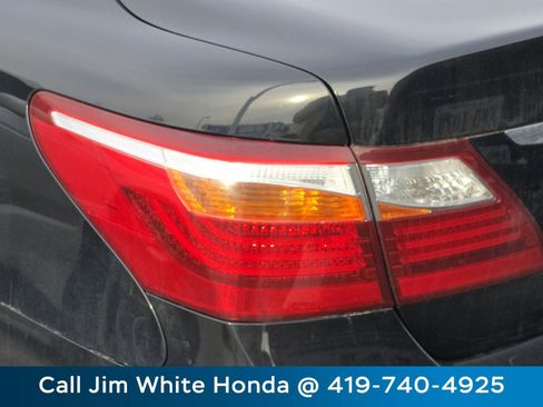 Used 2011 Lexus LS 460 L w/ Luxury Pkg image 10