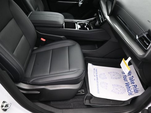 New 2026 Chevrolet Traverse LT FWD image 35