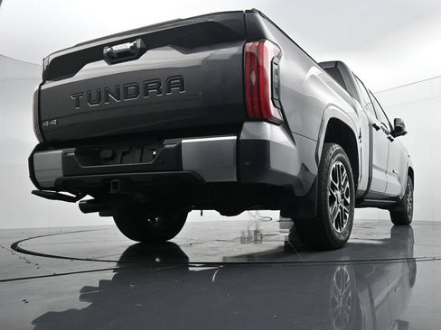 Used 2022 Toyota Tundra Limited AWD/4WD image 33