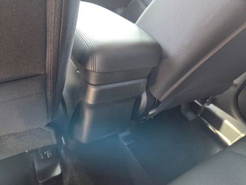 Used 2025 Mitsubishi Outlander Sport ES AWD/4WD image 7