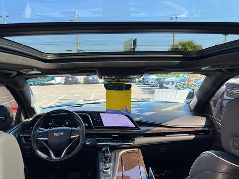 Used 2024 Cadillac Escalade ESV Premium Luxury Platinum image 69