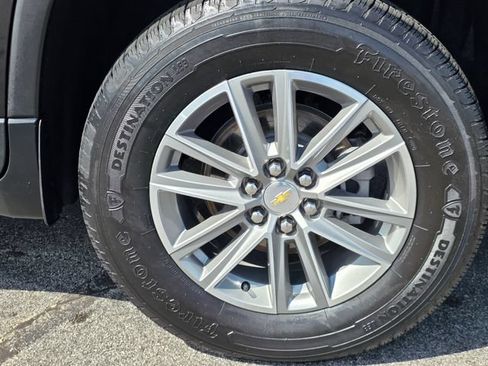 Used 2022 Chevrolet Traverse LT AWD/4WD image 8