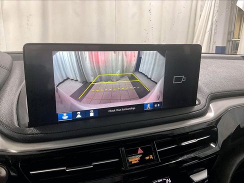 Used 2025 Acura MDX SH-AWD image 20