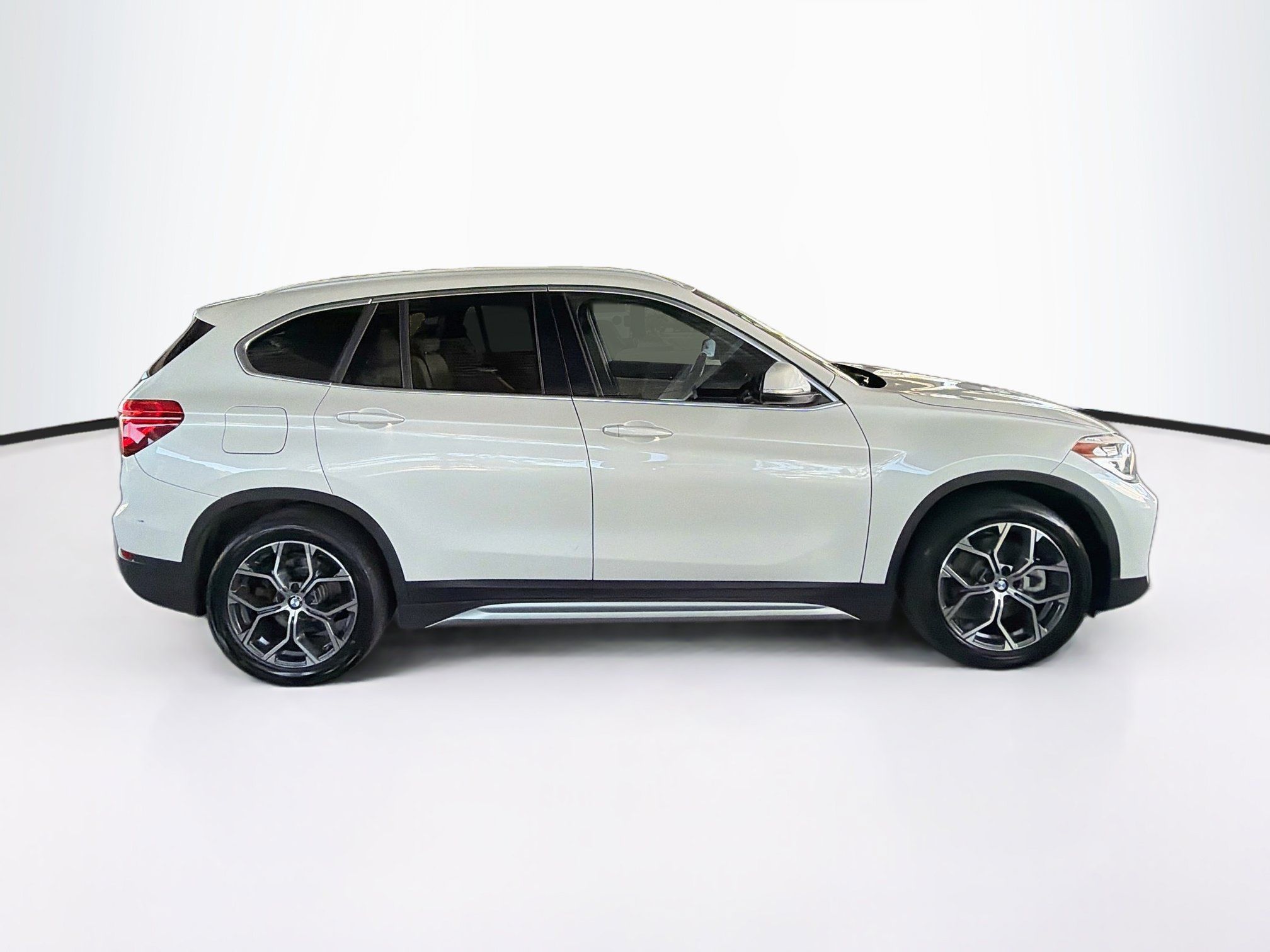 Used 2021 BMW X1 xDrive28i AWD/4WD image 10