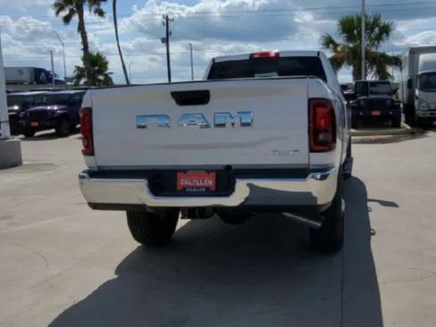 New 2026 RAM 2500 Tradesman AWD/4WD image 7