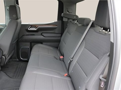 Used 2025 Chevrolet Silverado 1500 LT image 11