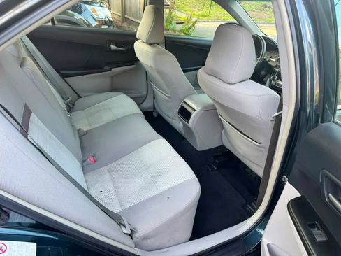 Used 2014 Toyota Camry FWD image 9