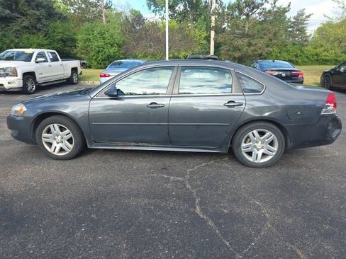 Used 2011 Chevrolet Impala LT FWD image 4