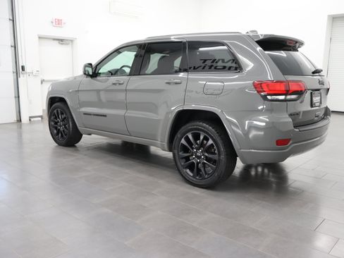 Used 2020 Jeep Grand Cherokee Altitude AWD/4WD image 6