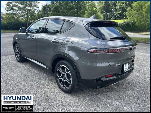 Used 2024 Alfa Romeo Tonale Ti AWD/4WD image 6