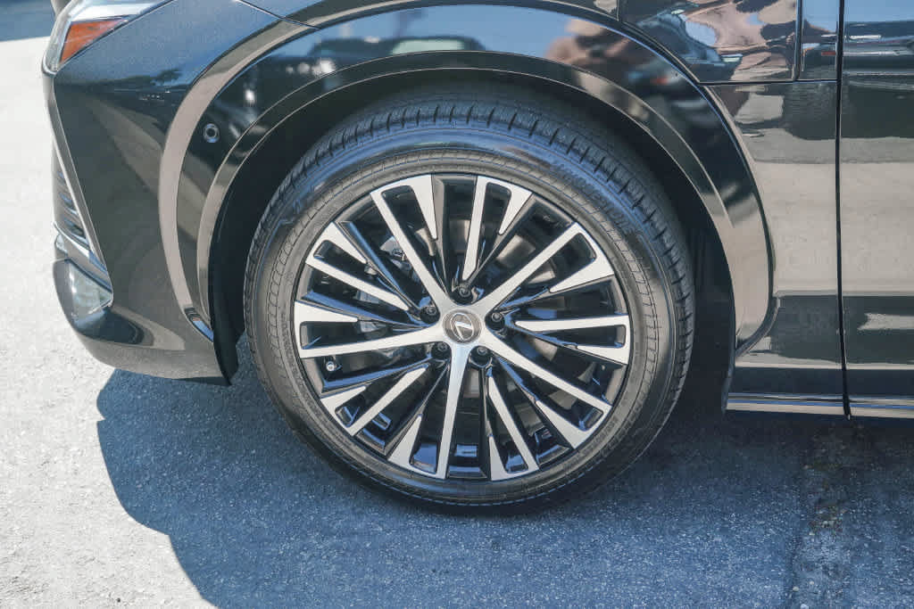 Used 2023 Lexus RZ 450e Premium w/ Accessory Package (P5) AWD/4WD image 9