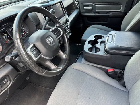 Used 2022 RAM 3500 Big Horn AWD/4WD image 9