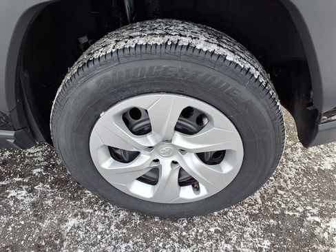 Used 2023 Toyota RAV4 LE image 13