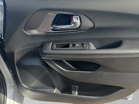New 2026 Chrysler Voyager LX FWD image 18
