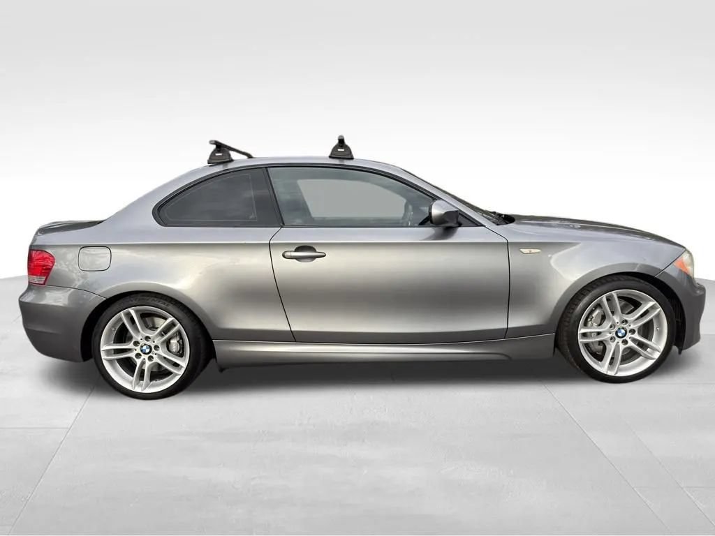 Used 2010 BMW 135i Coupe RWD image 6
