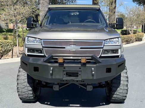 Used 2006 Chevrolet Silverado 3500 LT w/ Heavy-Duty Power Package AWD/4WD image 21