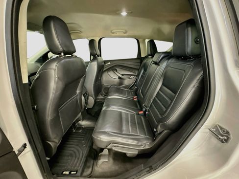 Used 2019 Ford Escape Titanium w/ U9j03 - Titanium Tow Package AWD/4WD image 29