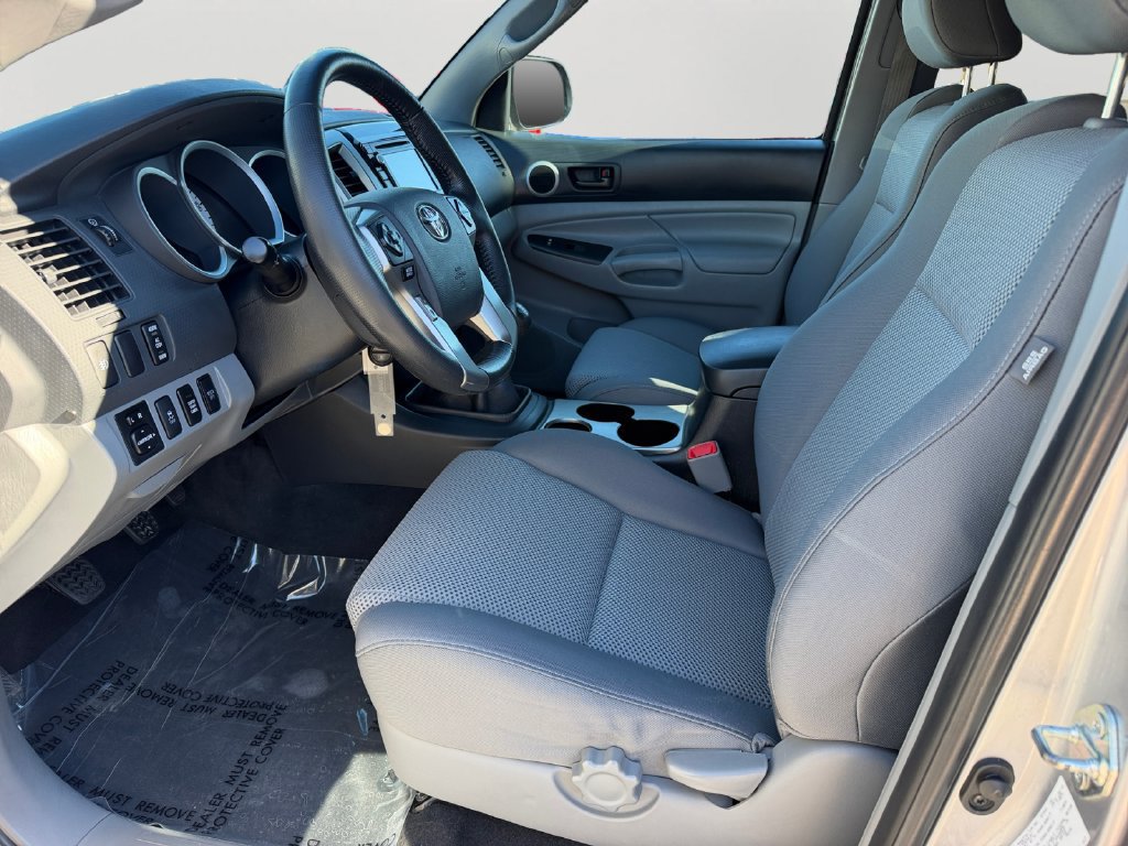 Used 2015 Toyota Tacoma 4x4 Double Cab w/ TRD Sport Package image 16