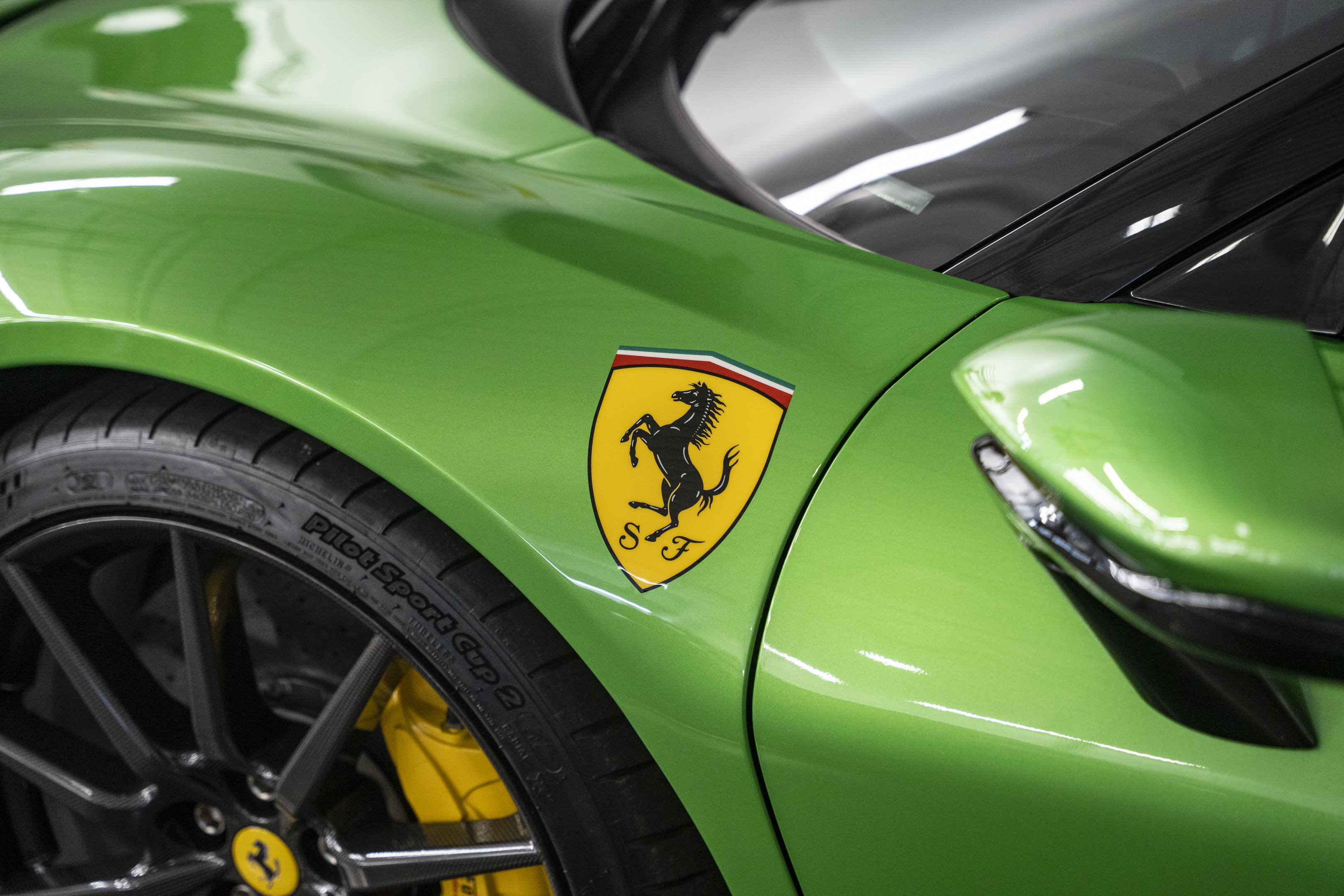Used 2025 Ferrari SF90 Spider AWD/4WD image 21