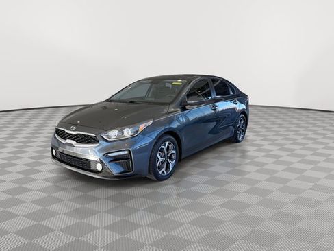 Used 2019 Kia Forte LXS image 5