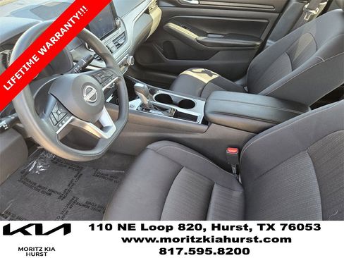 Used 2024 Nissan Altima 2.5 SV image 18