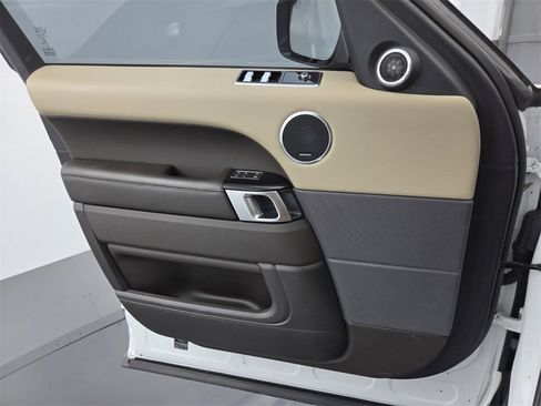 Used 2021 Land Rover Range Rover Sport HSE Silver Edition image 28
