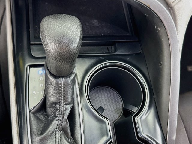 Used 2018 Toyota Camry LE FWD image 17