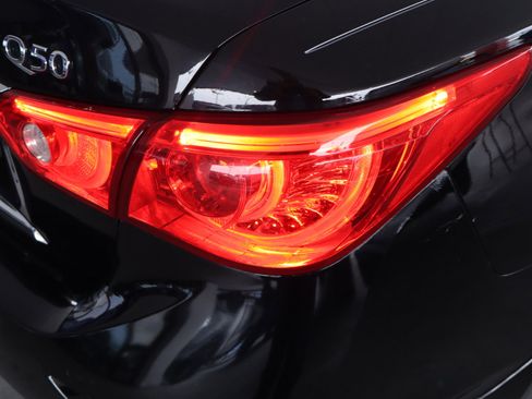 Used 2017 INFINITI Q50 3.0t Premium image 48