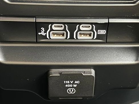 Used 2019 RAM 1500 Big Horn AWD/4WD image 39