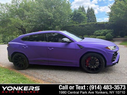 Used 2020 Lamborghini Urus AWD/4WD image 4