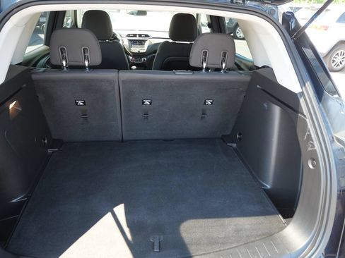 Used 2021 Chevrolet TrailBlazer LS FWD image 21
