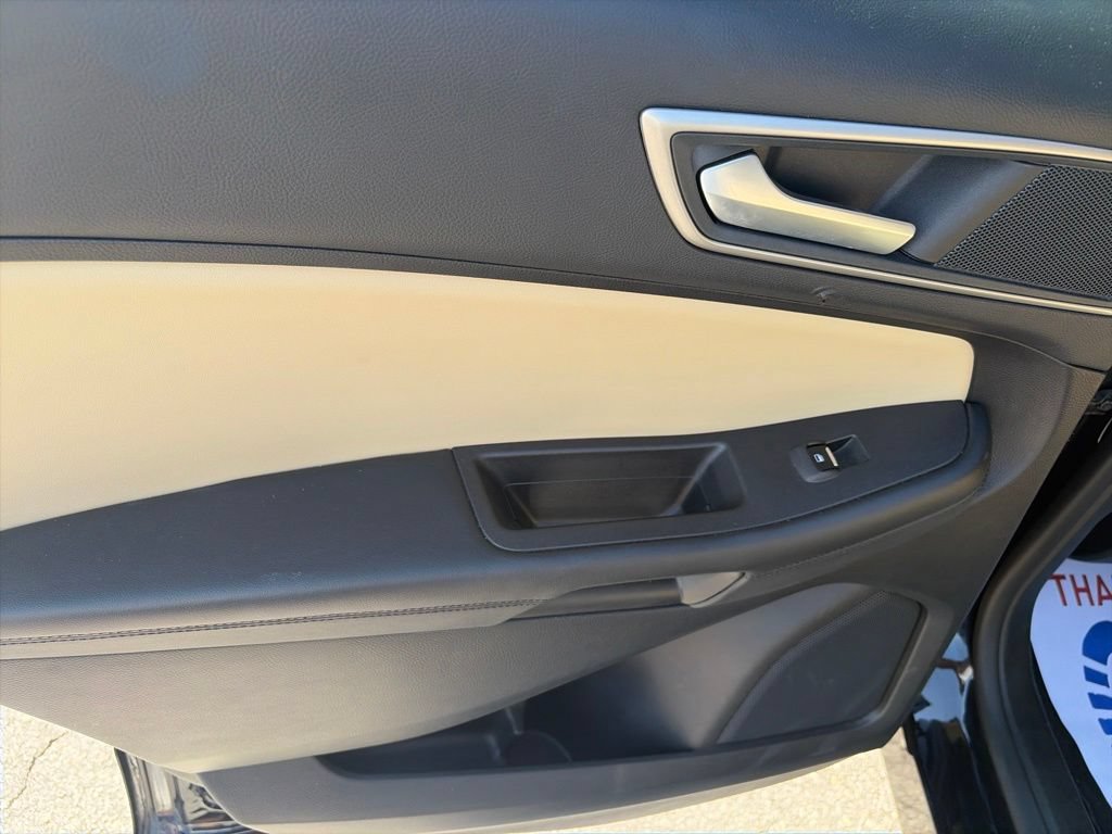 Used 2024 Ford Edge SEL AWD/4WD image 12