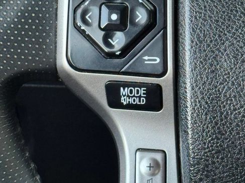 Used 2019 Toyota 4Runner Limited AWD/4WD image 23