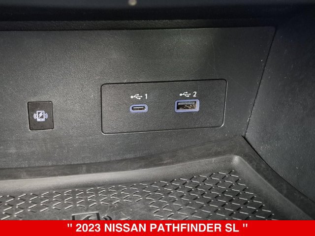 Used 2023 Nissan Pathfinder SL AWD/4WD image 27
