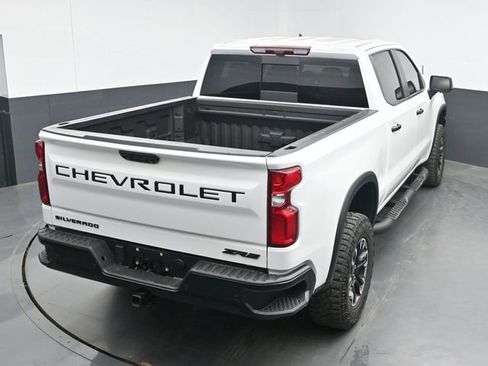 Used 2025 Chevrolet Silverado 1500 ZR2 w/ Technology Package AWD/4WD image 25