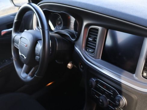 Used 2022 Dodge Charger R/T w/ Blacktop Package image 9